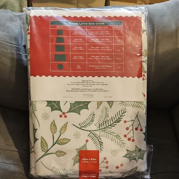 Merry and Bright PEVA Tablecloth White Red Green Tan Christmas Holiday Party - Picture 5 of 8